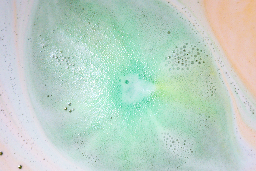 Review: Lush Cilla The Caterpillar Bath Bomb - Oh My Lush.com